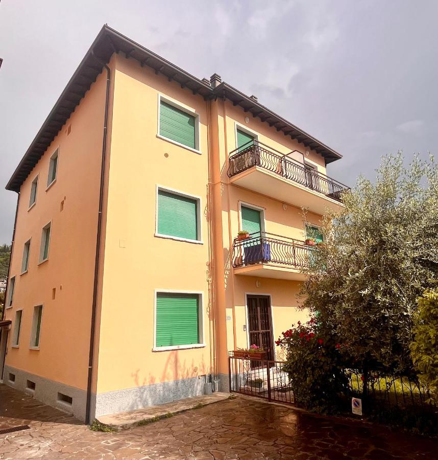 Berengario Suites Torri Del Benaco Exterior photo