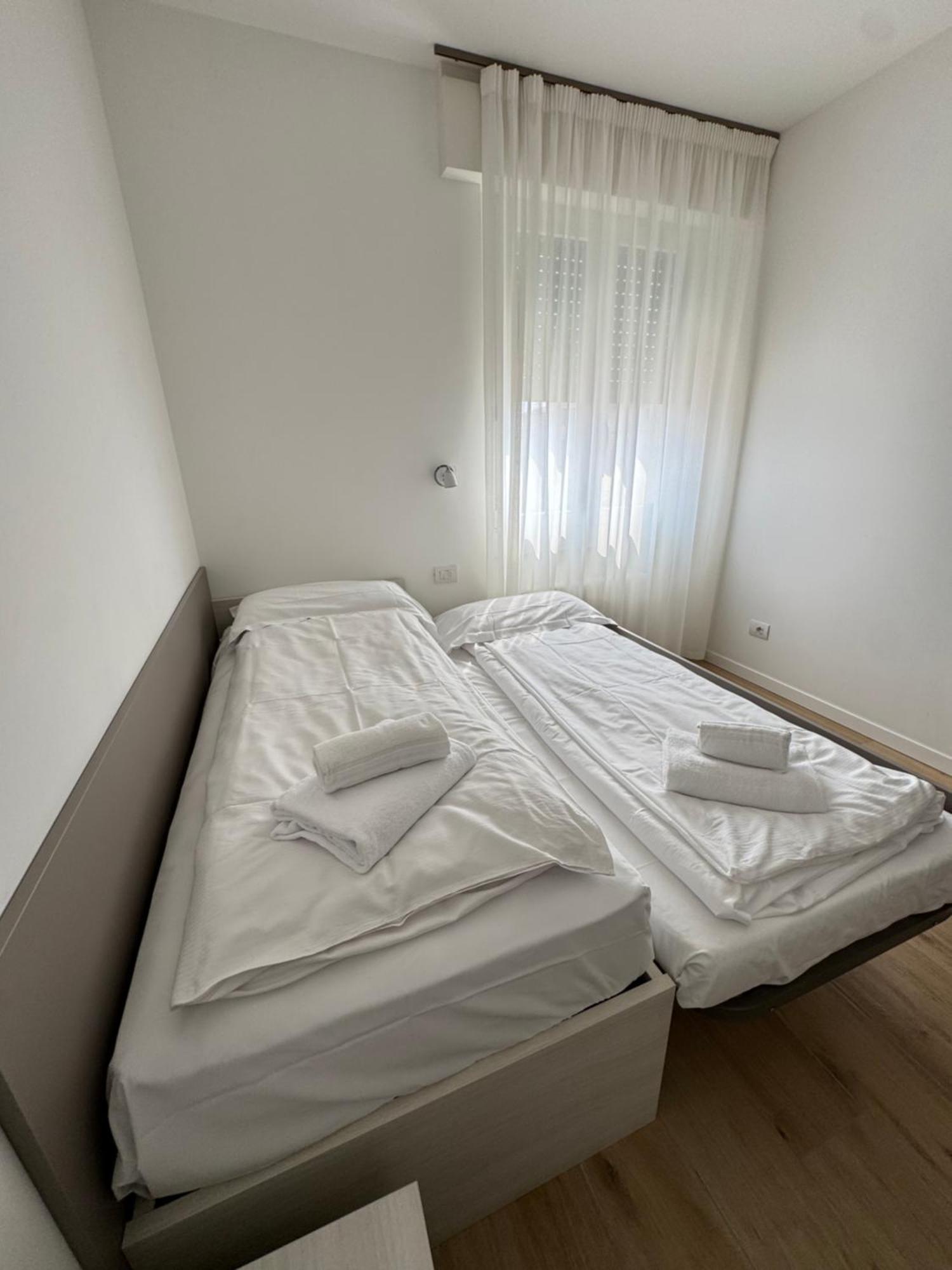 Berengario Suites Torri Del Benaco Exterior photo